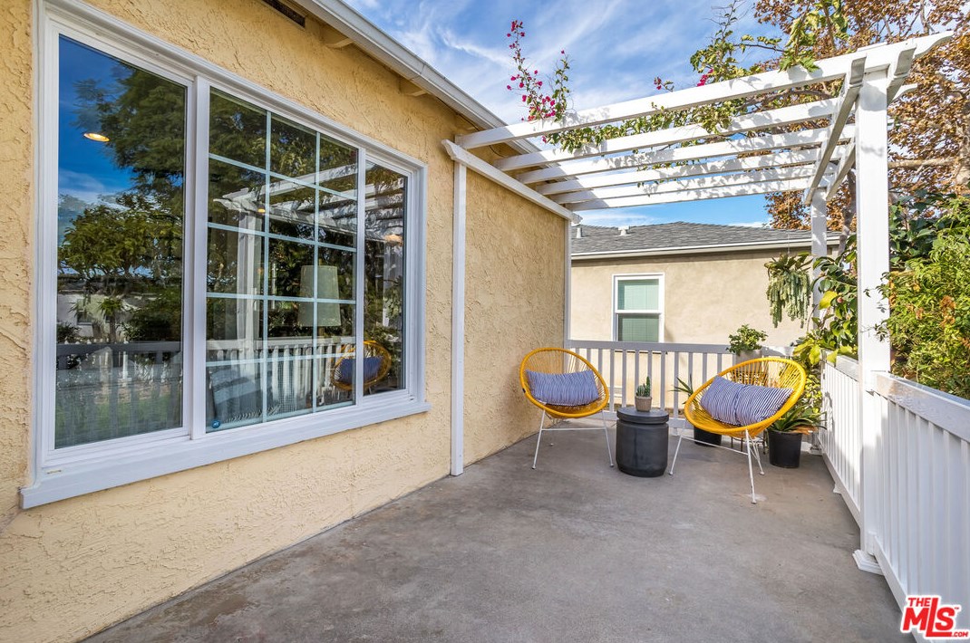 4921 Imlay Ave, Los Angeles CA  90230-5205 exterior