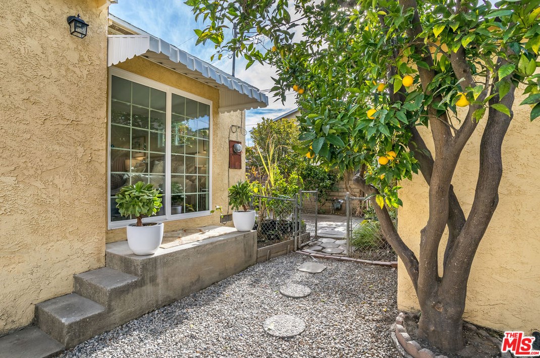 4921 Imlay Ave, Los Angeles CA  90230-5205 exterior