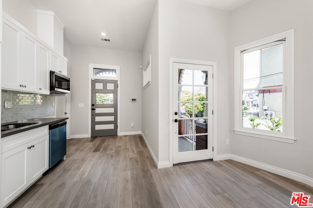 1024 21st St, Los Angeles CA  90007-1856 exterior