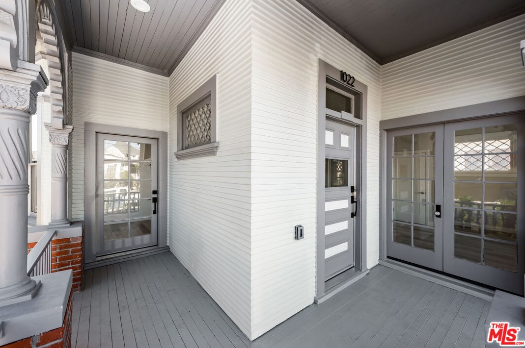 1024 21st St, Los Angeles CA  90007-1856 exterior