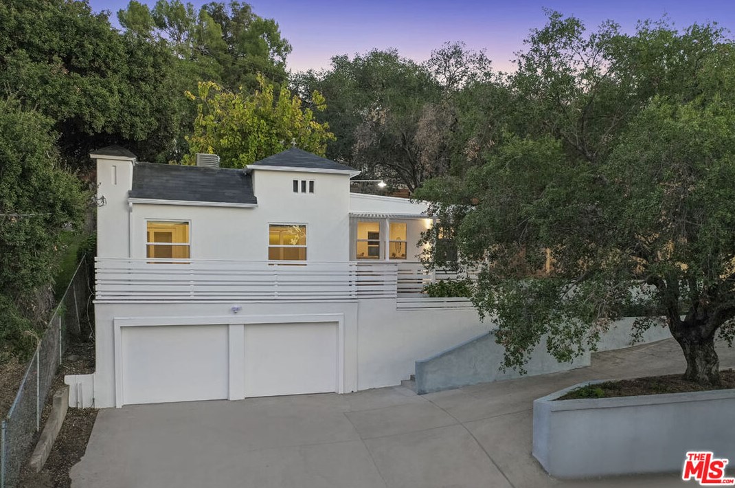 1166 Oak Grove Dr, Los Angeles CA  90041-2418 exterior