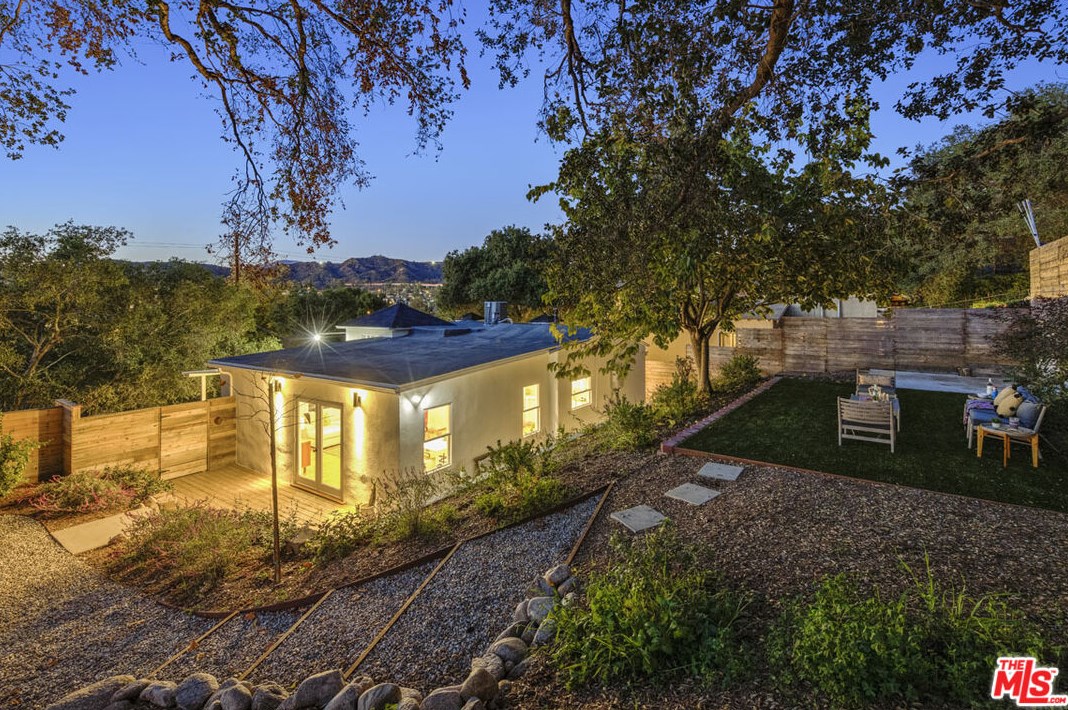 1166 Oak Grove Dr, Los Angeles CA  90041-2418 exterior