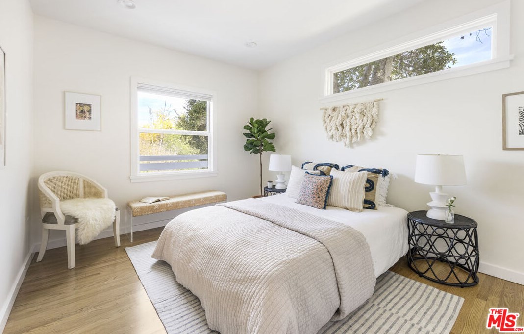 1166 Oak Grove Dr, Los Angeles CA  90041-2418 exterior