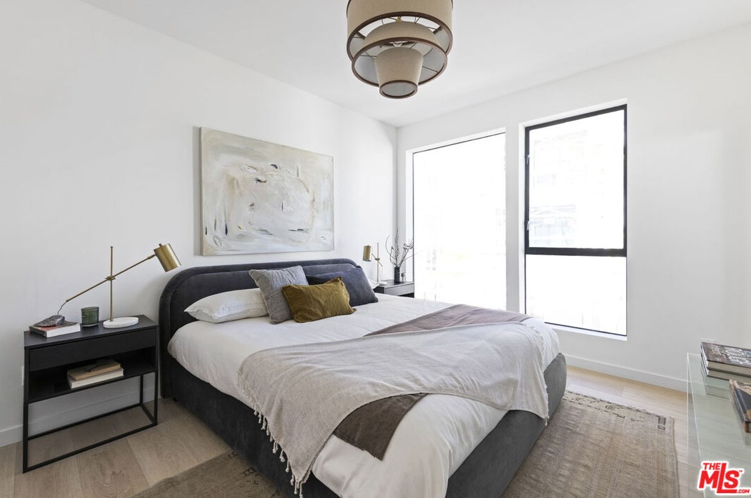 3409 Fletcher Dr, Los Angeles CA  90065-2955 exterior