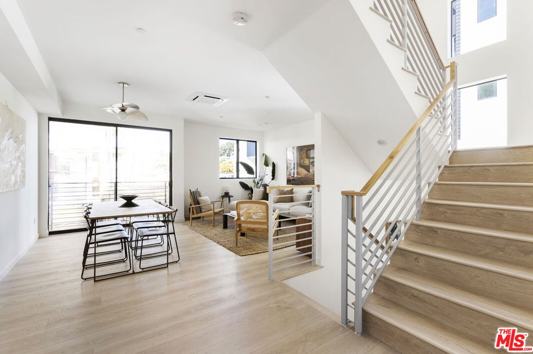 3411 Fletcher Dr, Los Angeles CA  90065-2955 exterior