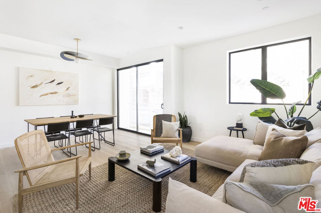 3411 Fletcher Dr, Los Angeles CA  90065-2955 exterior