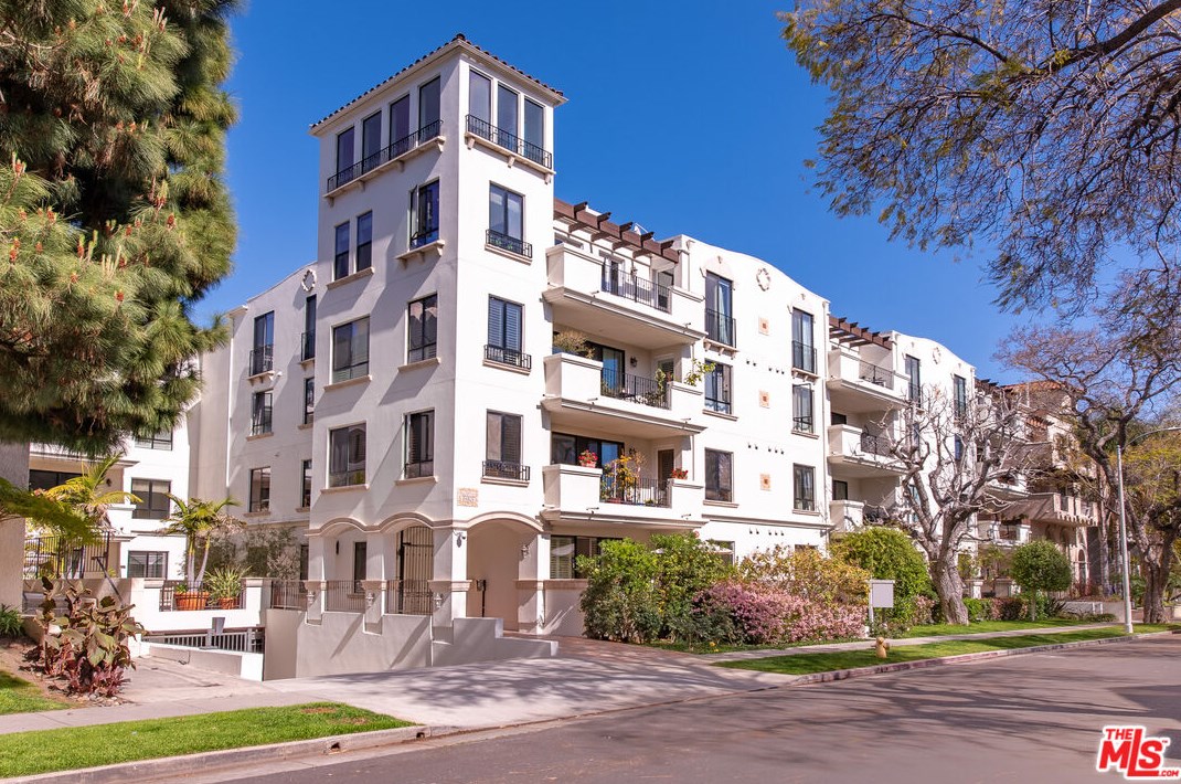 1530 Camden Ave, Los Angeles CA  90025-8010 exterior