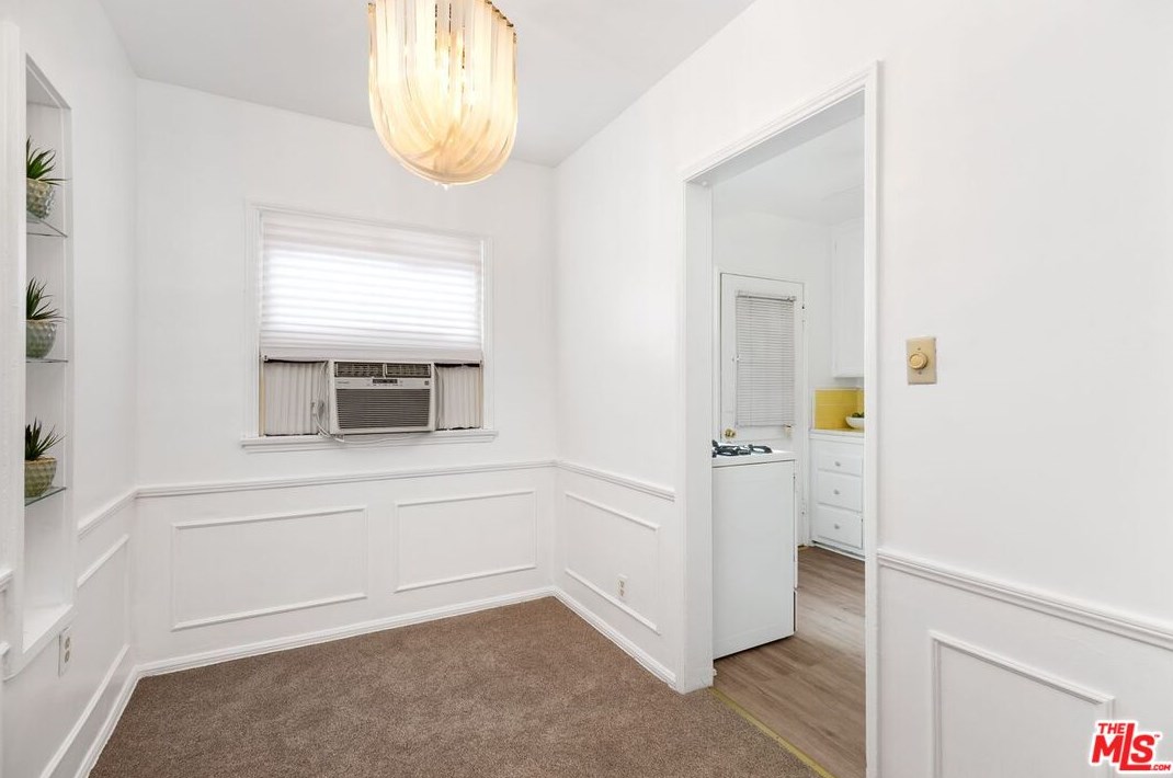 1311 Highland Ave, Los Angeles CA  90019-2969 exterior