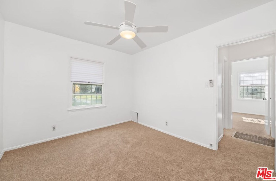 1311 Highland Ave, Los Angeles CA  90019-2969 exterior