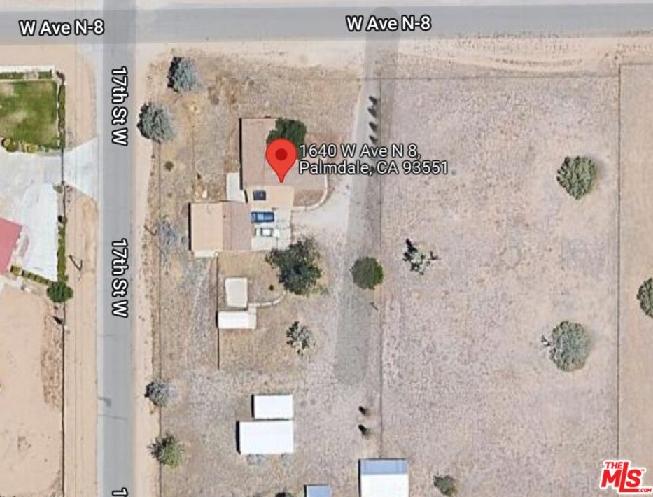 1640 Avenue, Palmdale CA  93551-2153 exterior