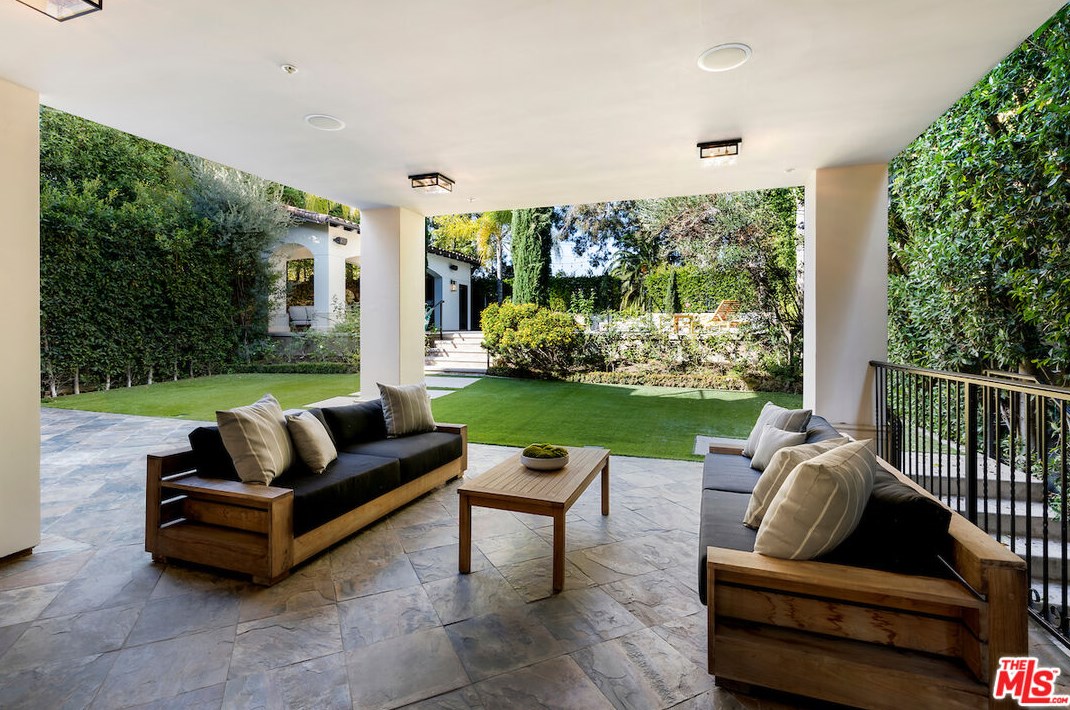 10259 Monte Mar Dr, Los Angeles CA  90064-3426 exterior