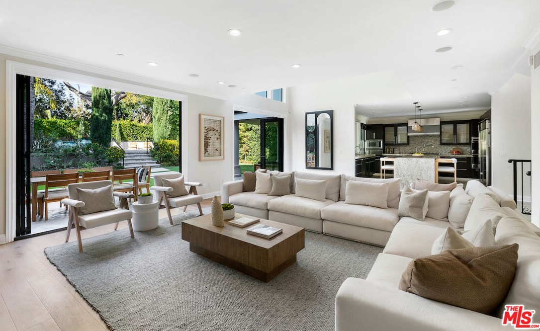 10259 Monte Mar Dr, Los Angeles CA  90064-3426 exterior