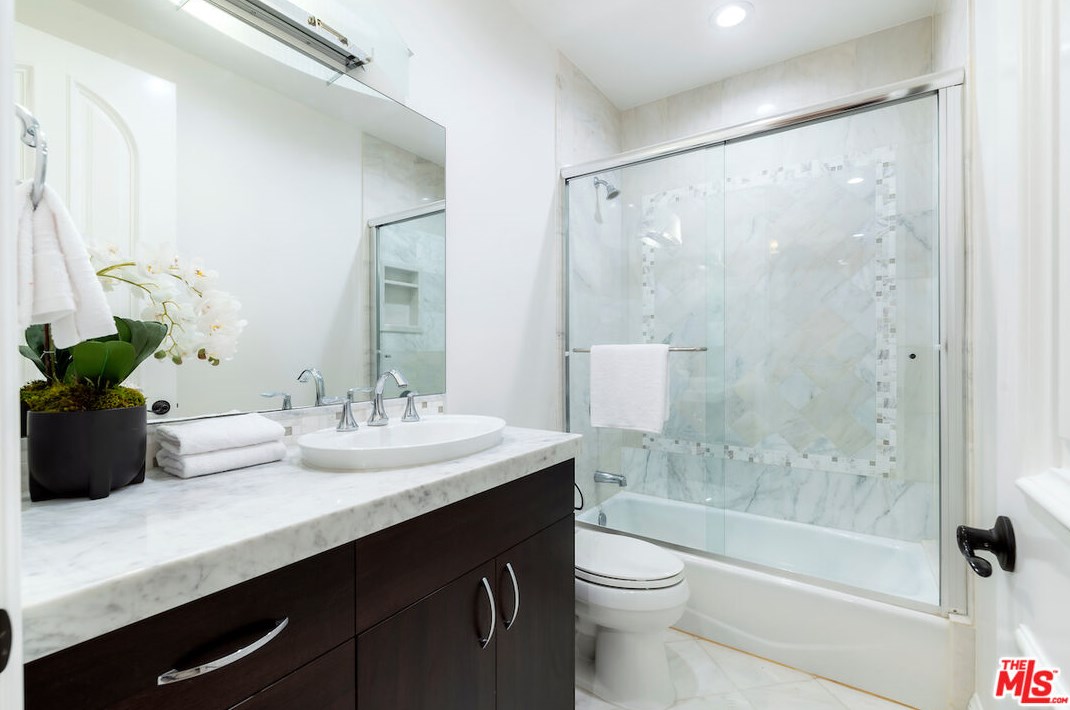 10259 Monte Mar Dr, Los Angeles CA  90064-3426 exterior