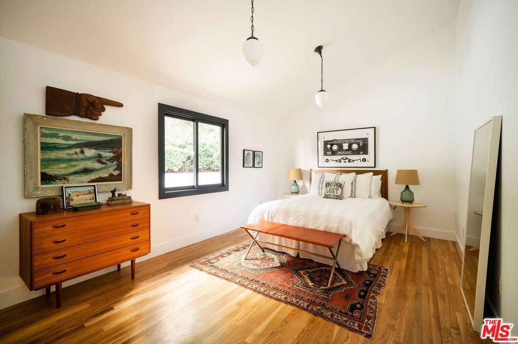 4413 Sunnycrest Dr, Los Angeles CA  90065-4822 exterior