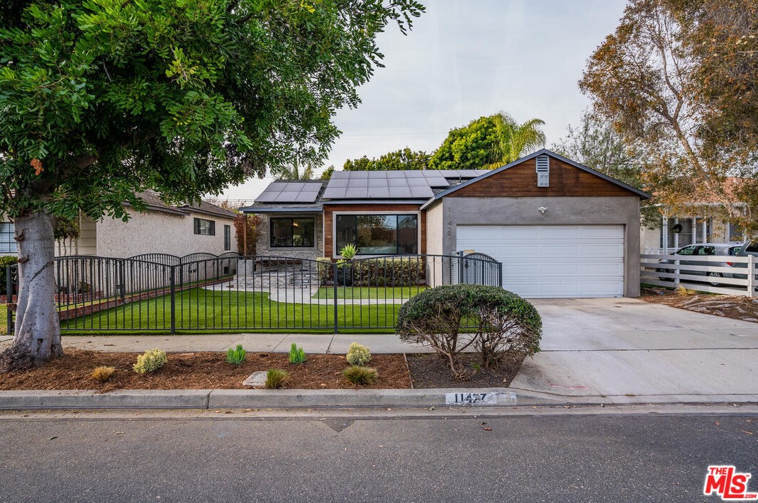 11427 Segrell Way, Los Angeles CA  90230-5357 exterior