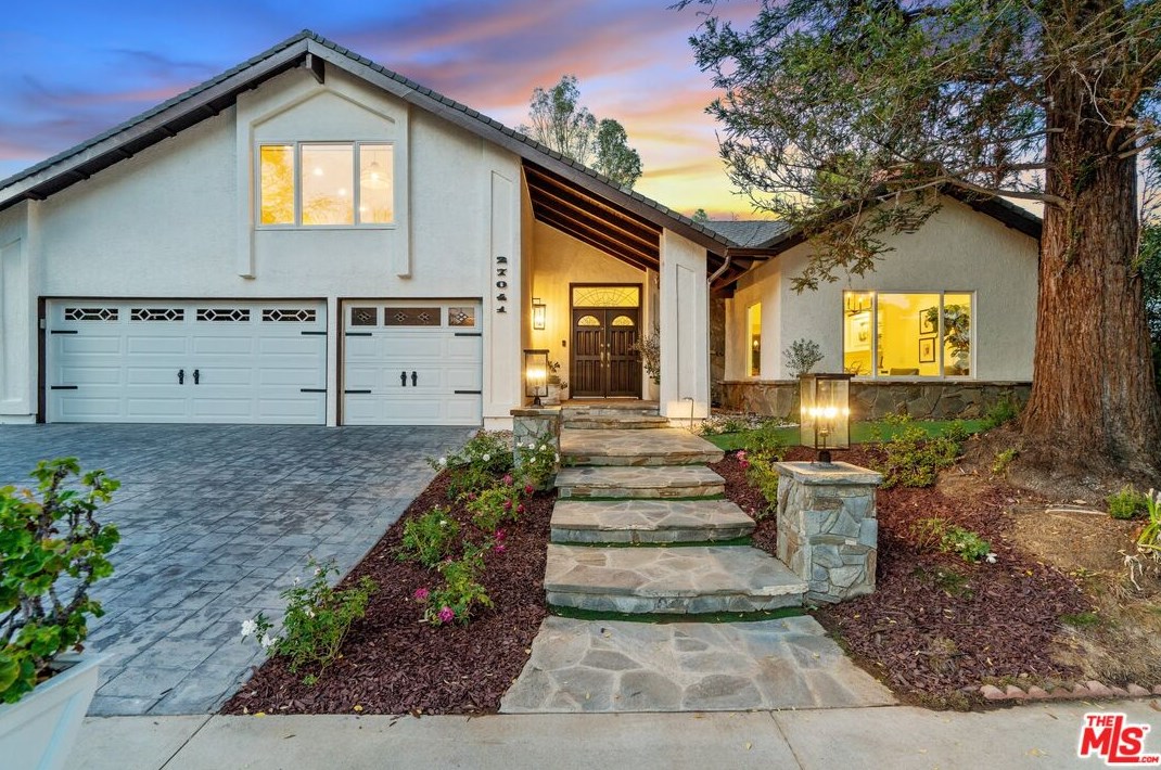 27041 Esward Dr, Calabasas CA  91301-2322 exterior