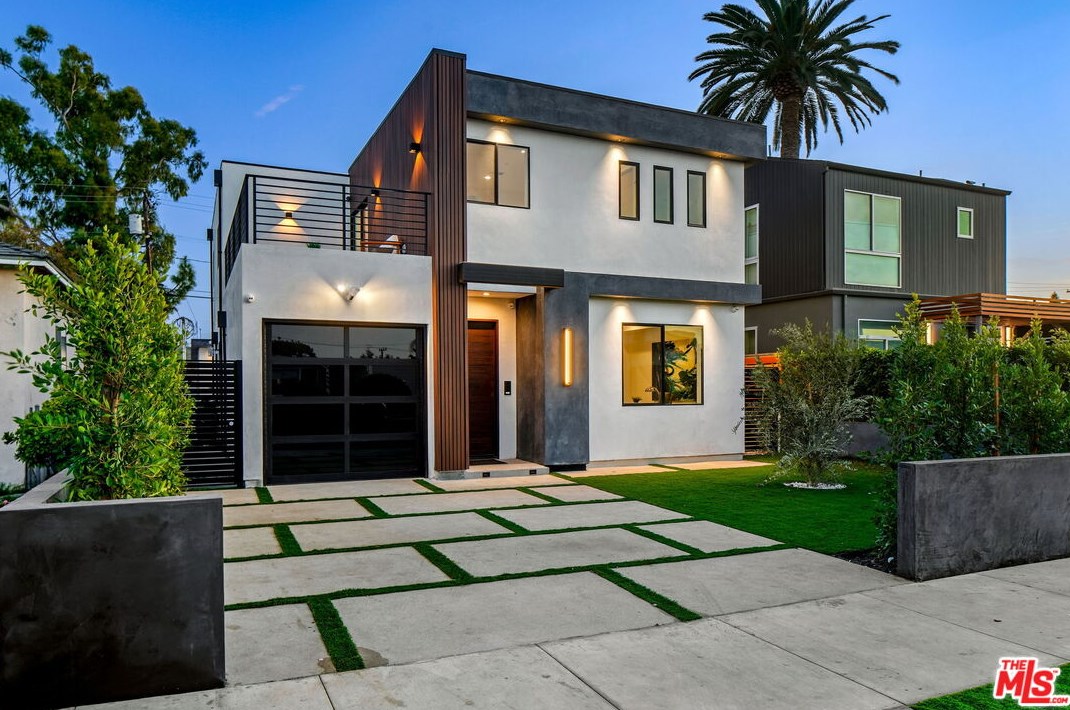 12836 Gilmore Ave, Los Angeles CA  90066-6406 exterior