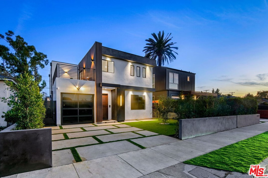 12836 Gilmore Ave, Los Angeles CA  90066-6406 exterior