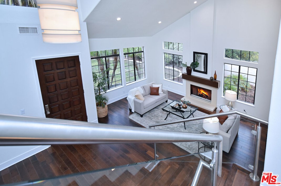 5558 Spring Hill Ct, Thousand Oaks CA  91362-5429 exterior