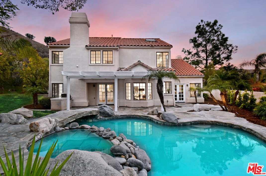 5558 Spring Hill Ct, Thousand Oaks CA  91362-5429 exterior