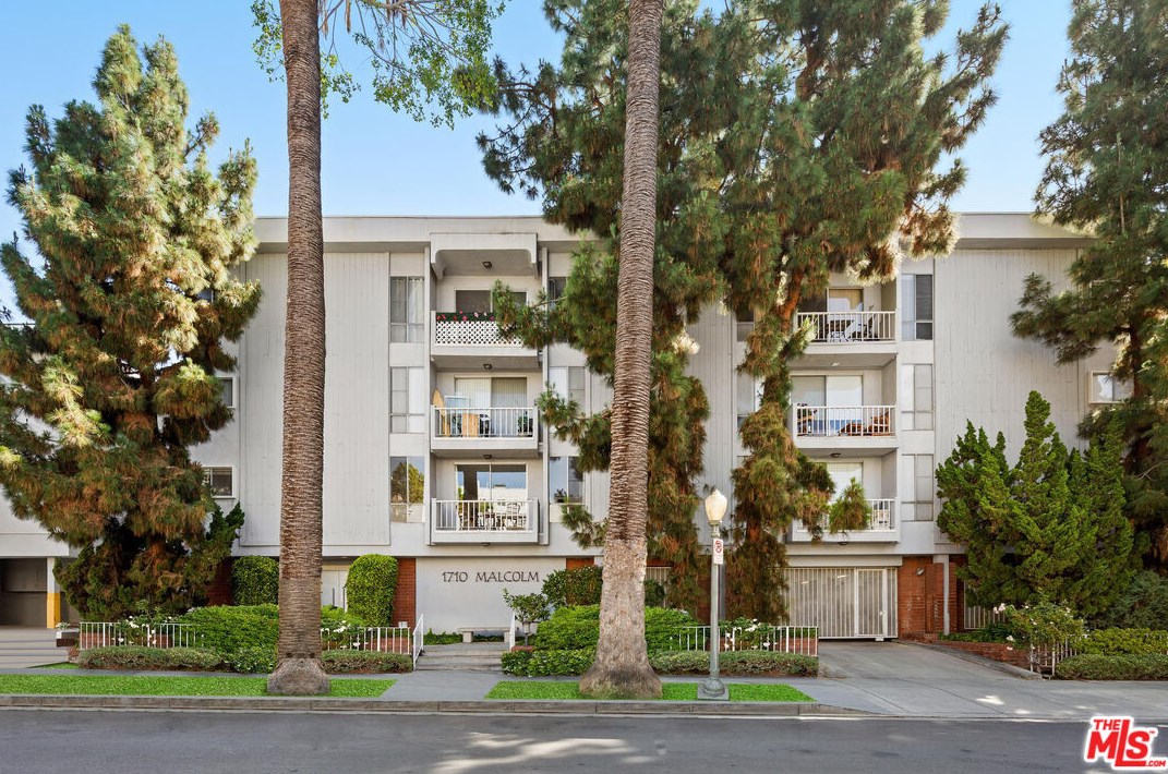 1710 Malcolm Ave, Los Angeles CA  90024-5760 exterior