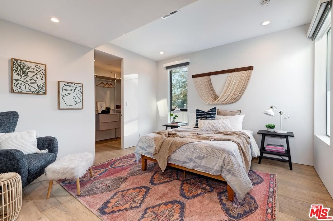 8899 Hubbard St, Los Angeles CA  90232-2401 exterior