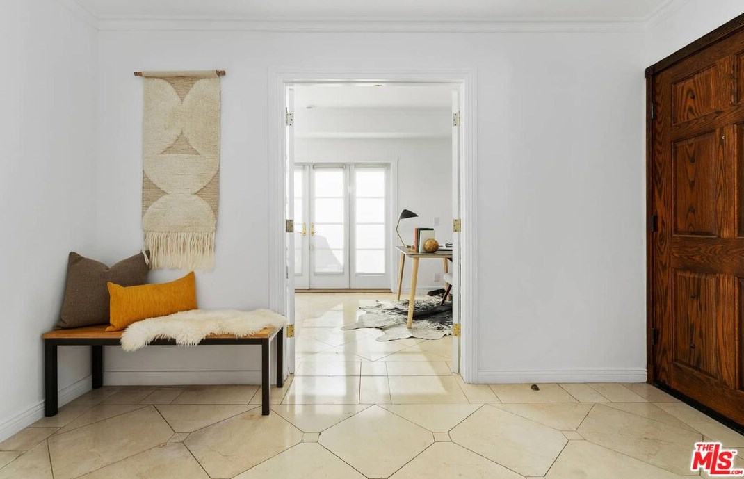 10759 Ashton Ave, Los Angeles CA 90024-5047 exterior