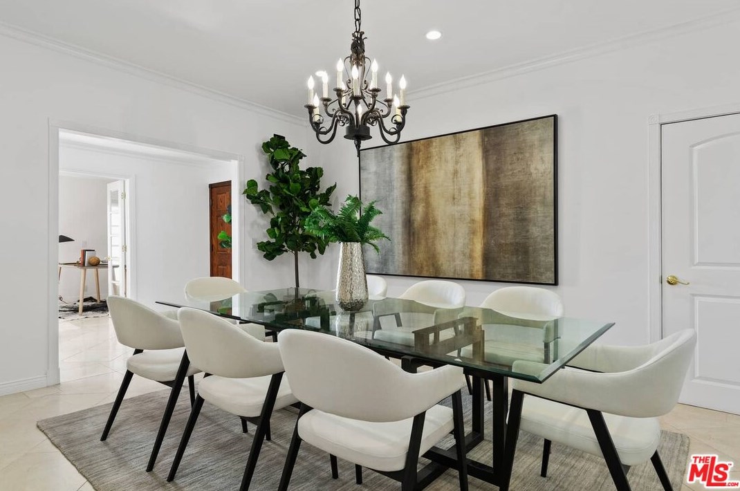 10759 Ashton Ave, Los Angeles CA 90024-5047 exterior