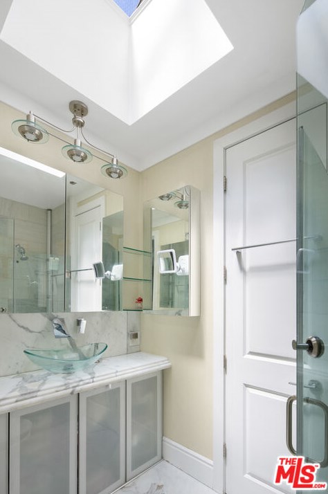 7301 Fountain Ave, Los Angeles CA  90046-5611 exterior