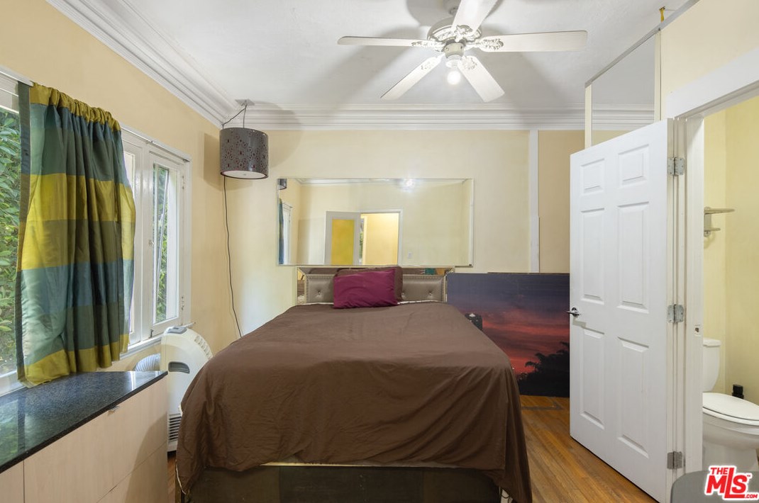 7301 Fountain Ave, Los Angeles CA  90046-5611 exterior