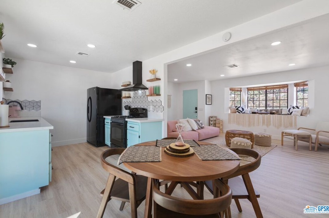 54610 Primavera Dr, Yucca Valley CA  92284-2386 exterior