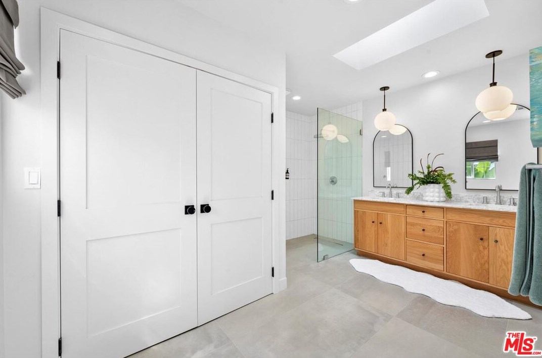 8816 David Ave, Los Angeles CA  90034-2208 exterior