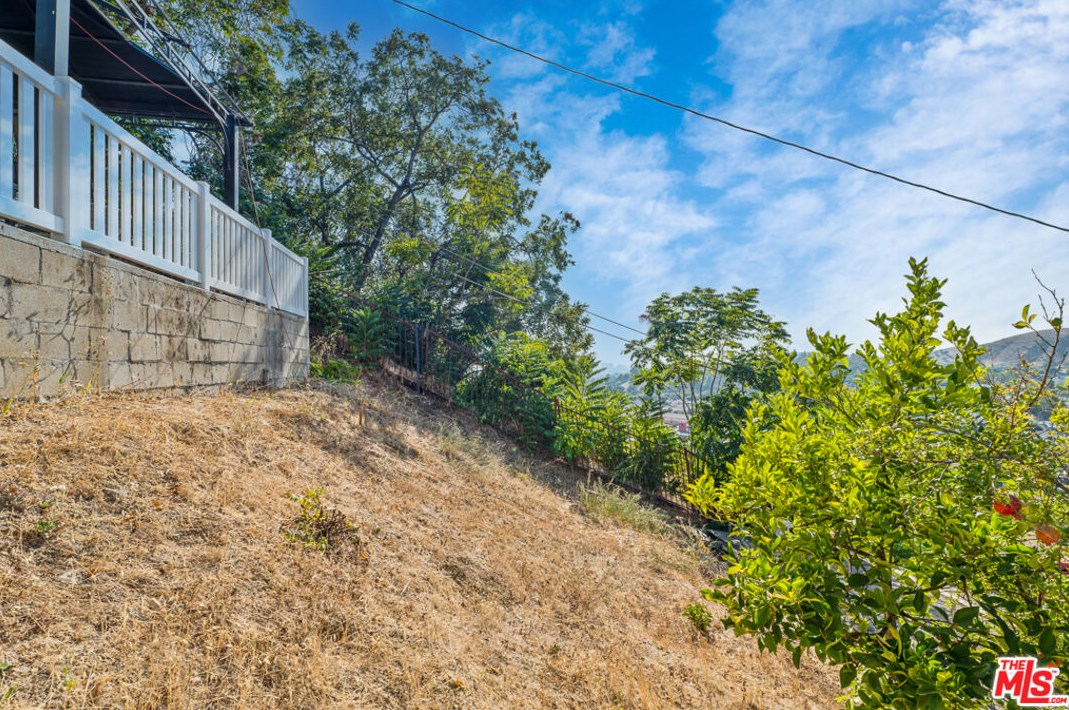 5058 Williams Pl, Los Angeles CA  90032-4016 exterior
