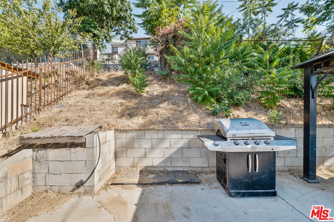5058 Williams Pl, Los Angeles CA  90032-4016 exterior