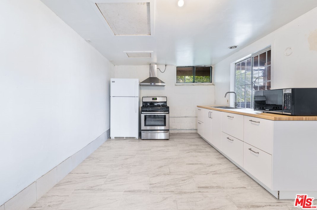 5058 Williams Pl, Los Angeles CA  90032-4016 exterior