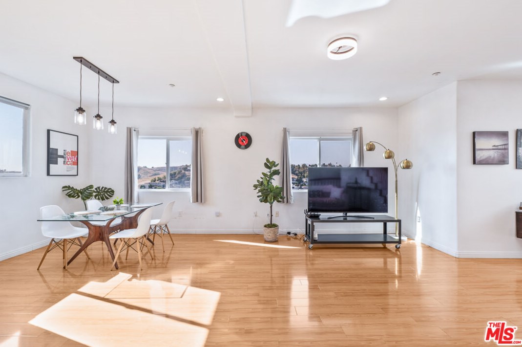 5058 Williams Pl, Los Angeles CA  90032-4016 exterior