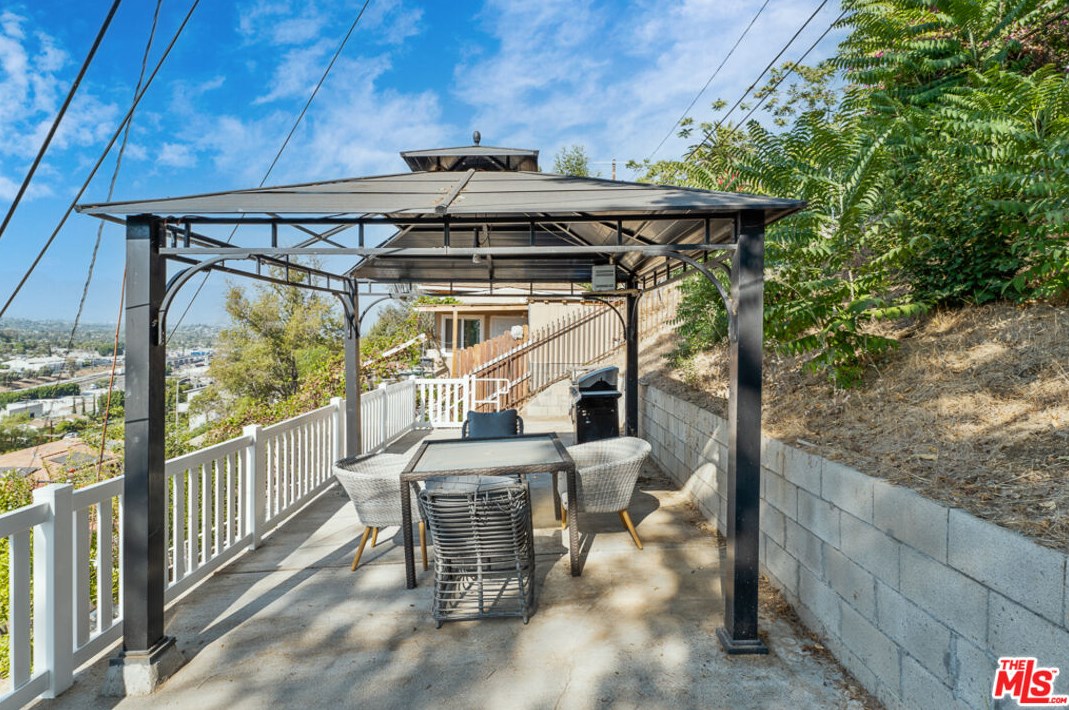 5058 Williams Pl, Los Angeles CA  90032-4016 exterior