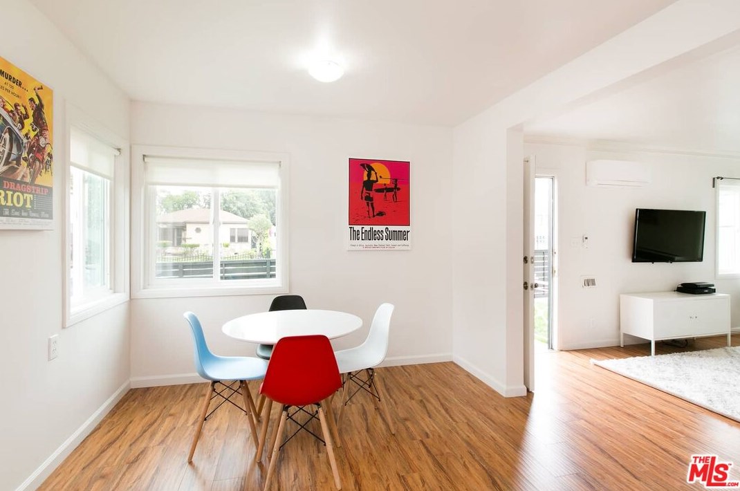 1817 Highland Ave, Los Angeles CA  90019-5513 exterior