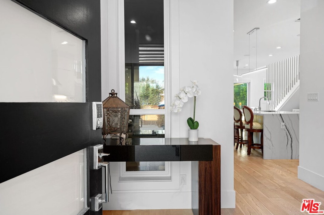 4169 Mildred Ave, Los Angeles CA  90066-5721 exterior