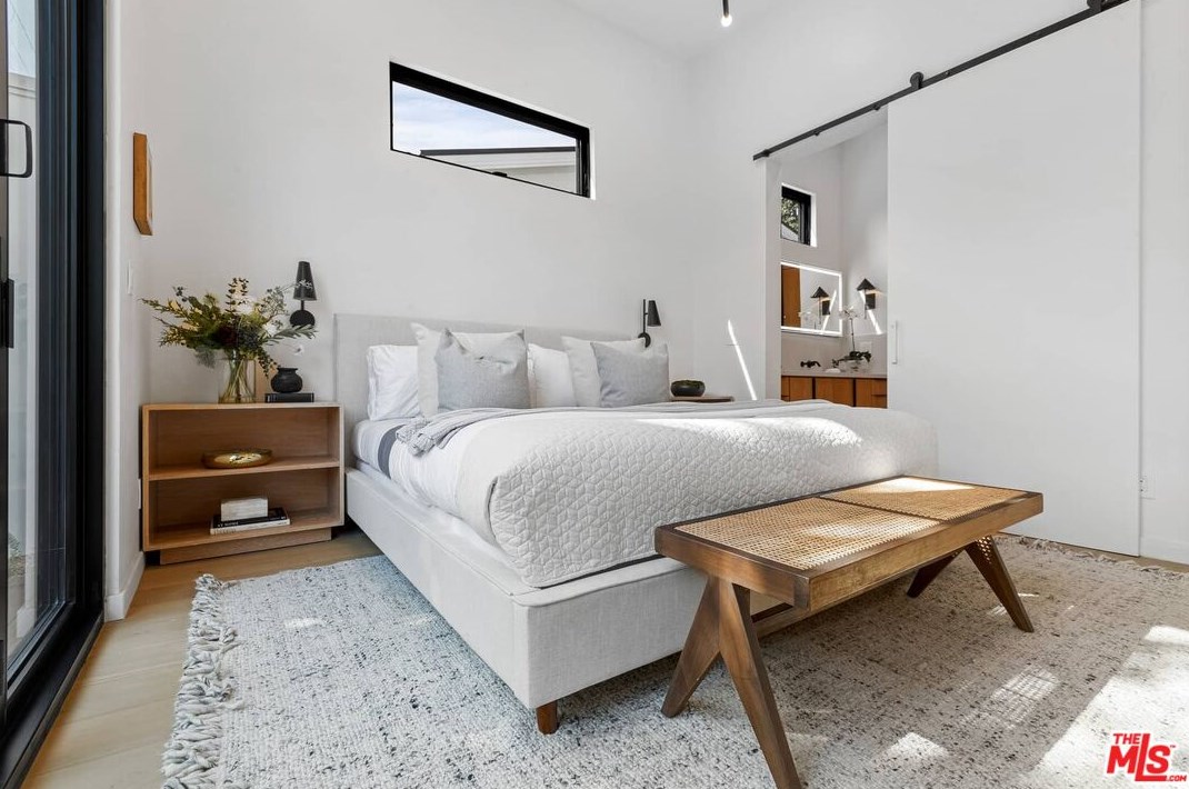 9004 Dicks St, Los Angeles CA  90069-4809 exterior