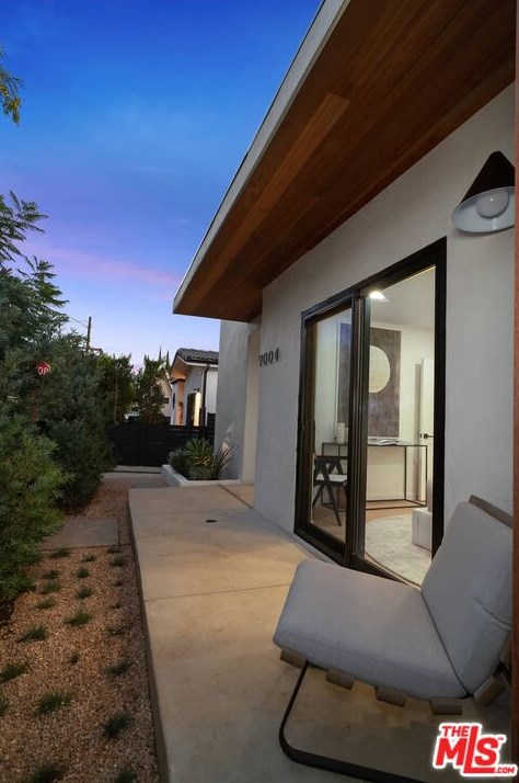 9004 Dicks St, Los Angeles CA  90069-4809 exterior