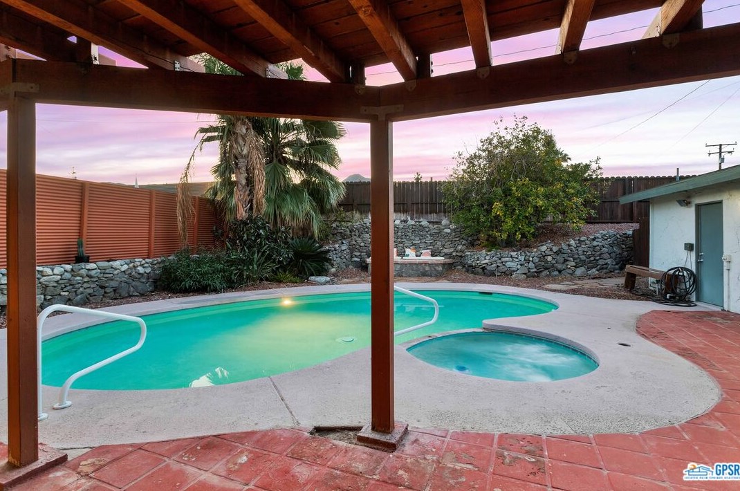 38085 Dorn Rd, Cathedral City CA  92234-2009 exterior