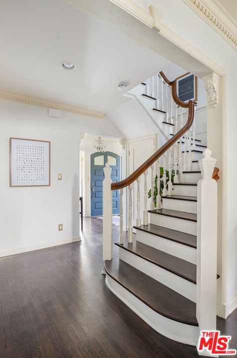 522 Bronson Ave, Los Angeles CA  90004-1402 exterior