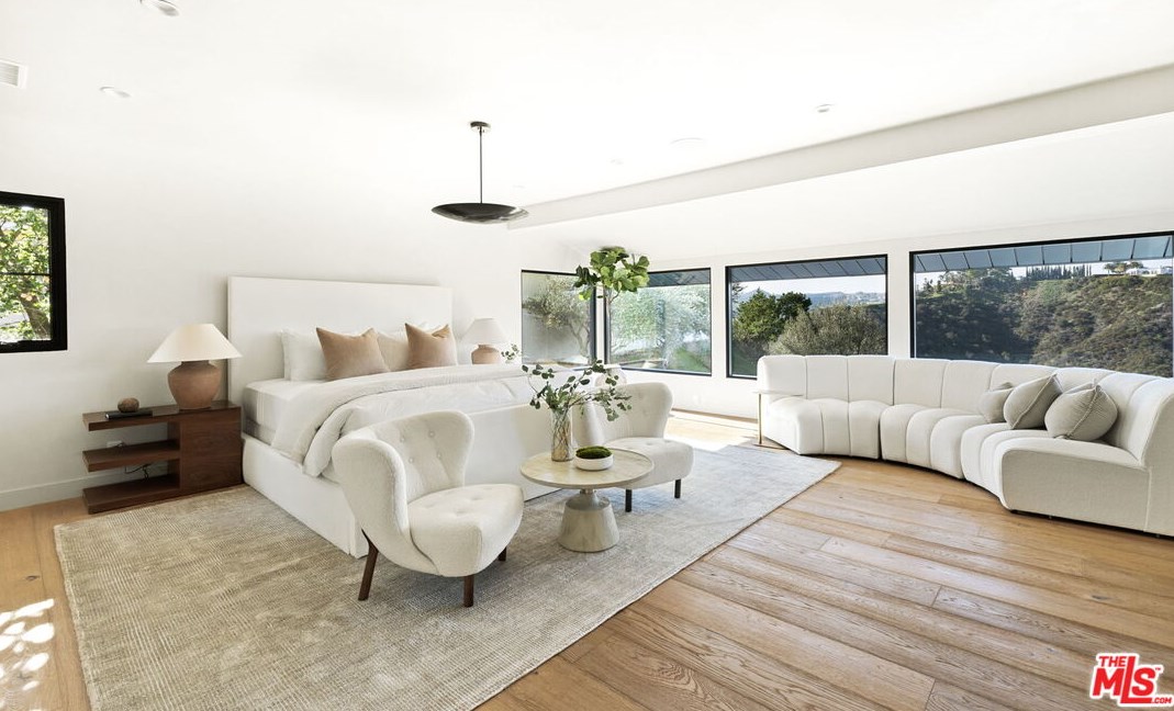 10829 Savona Rd, Los Angeles CA  90077-2306 exterior