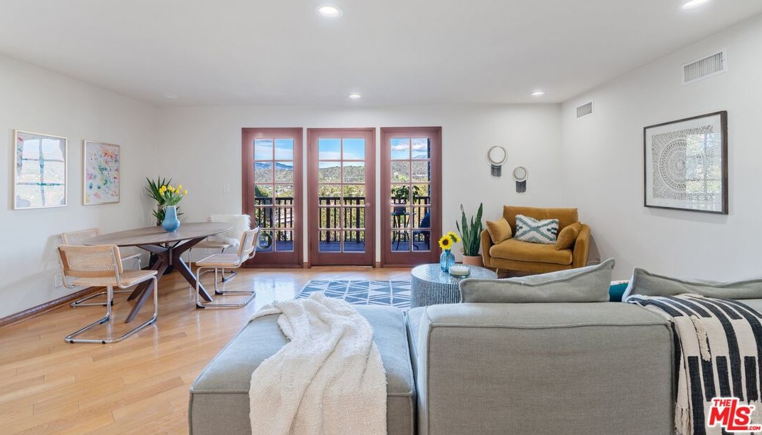 1411 Wildwood Dr, Los Angeles CA  90041-3130 exterior