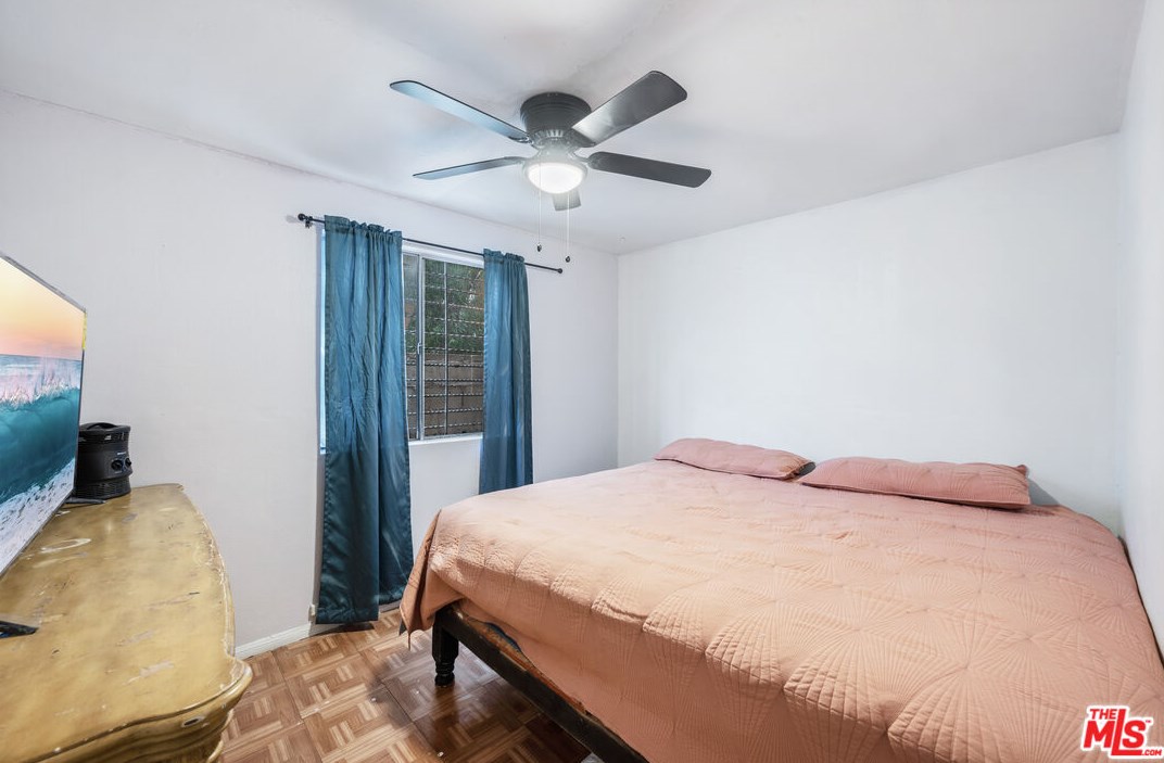 115 87th St, Los Angeles CA 90003-3461 exterior