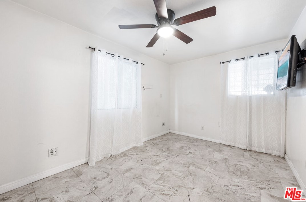 115 87th St, Los Angeles CA 90003-3461 exterior