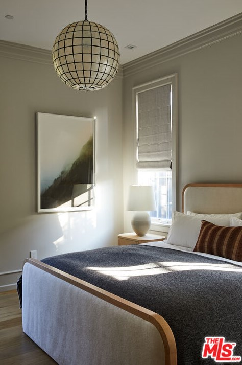 665 Walther Way, Los Angeles CA  90049-2314 exterior