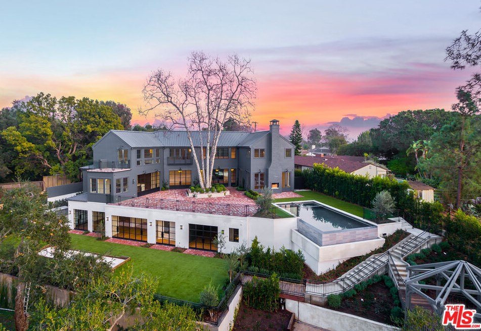 665 Walther Way, Los Angeles CA  90049-2314 exterior