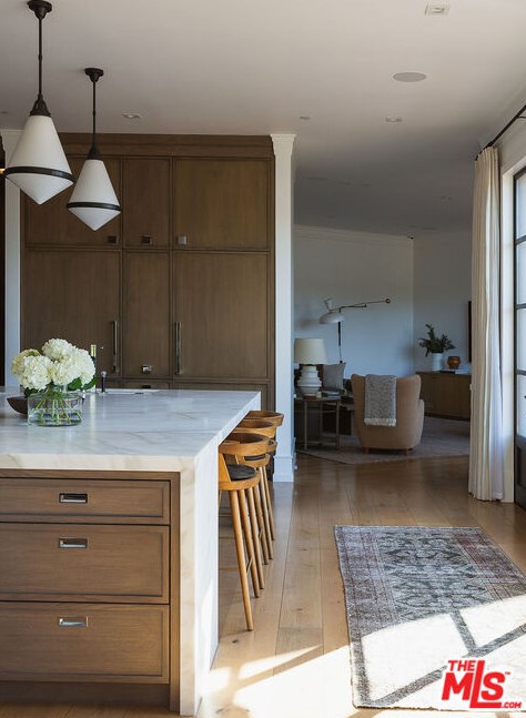 665 Walther Way, Los Angeles CA  90049-2314 exterior